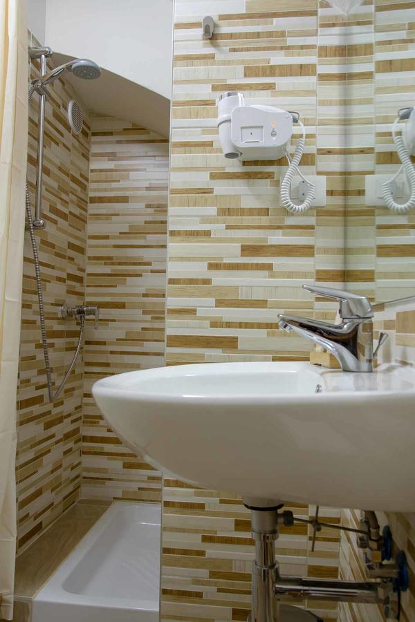 מטרה Guest House Dei Sassi מראה חיצוני תמונה